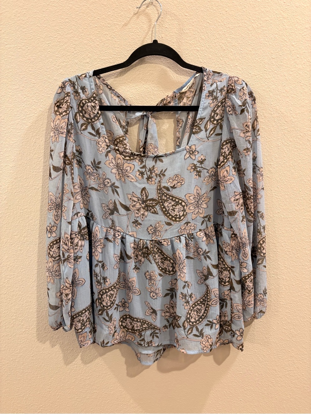 American Eagle Outfitters Light Blue Floral Tie-Back Peasant Blouse